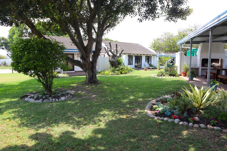 2 Bedroom Property for Sale in Paradise Beach Eastern Cape